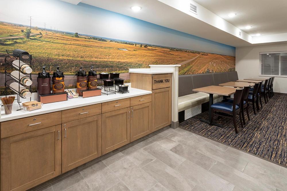 Grandstay Hotel Milbank Екстериор снимка