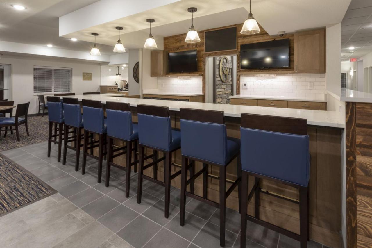 Grandstay Hotel Milbank Екстериор снимка