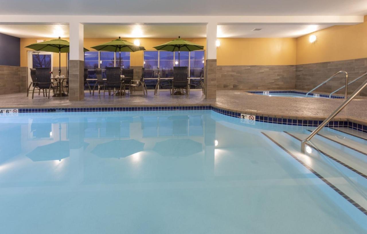 Grandstay Hotel Milbank Екстериор снимка